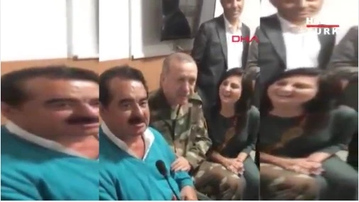 Και τραγούδι για το Αφρίν άκουσε ο… «Στρατάρχης» Ερντογάν – Σόου μέχρι αηδίας